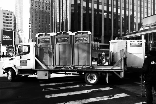 Best Construction site porta potty rental  in Cleora, OK